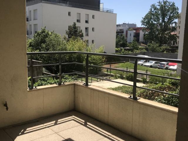 Location Appartement 3 pièces 66m² VILLEURBANNE 69100