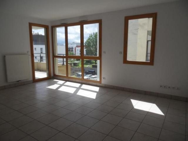 Location Appartement 3 pièces 66m² VILLEURBANNE 69100