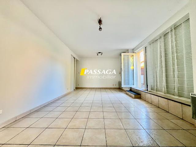 Location Appartement 3 pièces 68.5 m2 Sévérac le Château