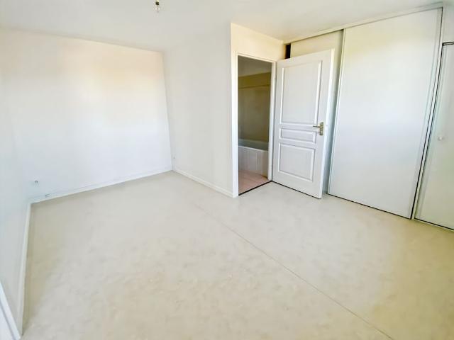 Location appartement 3 pièces, 68.10m², Ballancourt sur Essonne