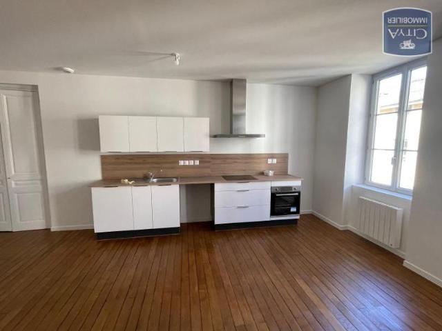 Location Appartement 3 pièces 68m² BOURG EN BRESSE 01000