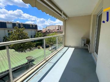 Location Appartement 3 pièces 68m² BORDEAUX 33000