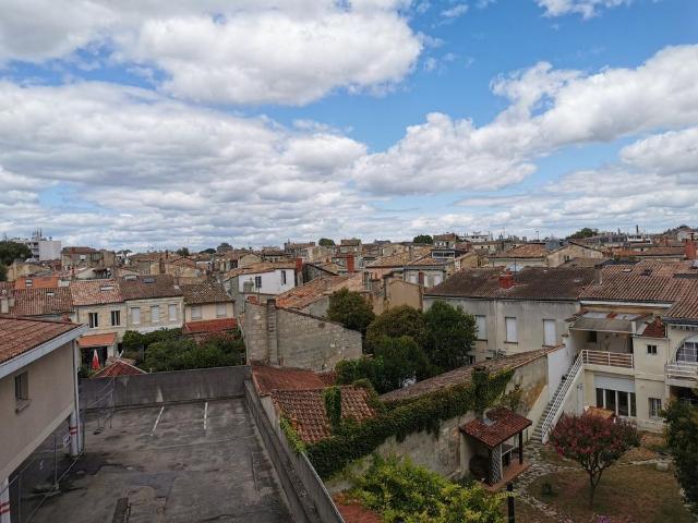 Location Appartement 3 pièces 68m² BORDEAUX 33000