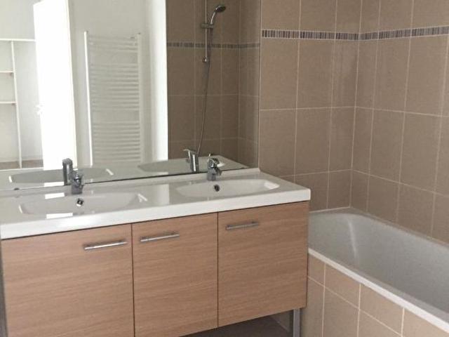 Location Appartement 3 pièces 68m² BESANCON 25000