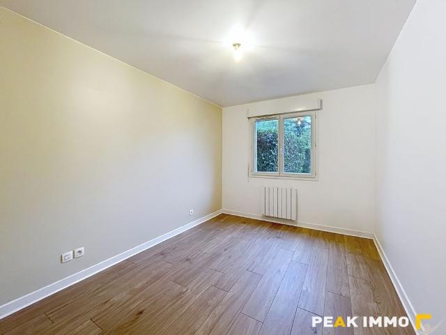 Location Appartement 3 pièces 68m² DOUSSARD 74210
