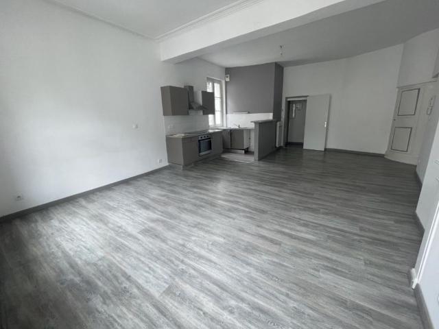 Location Appartement 3 pièces 68m² LOCHES 37600