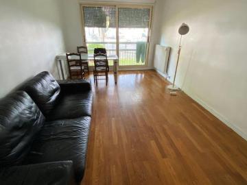 Location Appartement 3 pièces 68m² LYON 8ème