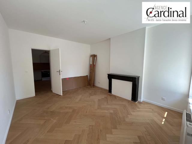 Location Appartement 3 pièces 68m² MARSEILLE 2ème
