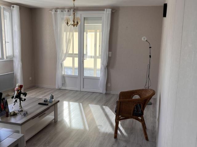 Location Appartement 3 pièces 68m² PONTACQ 64530