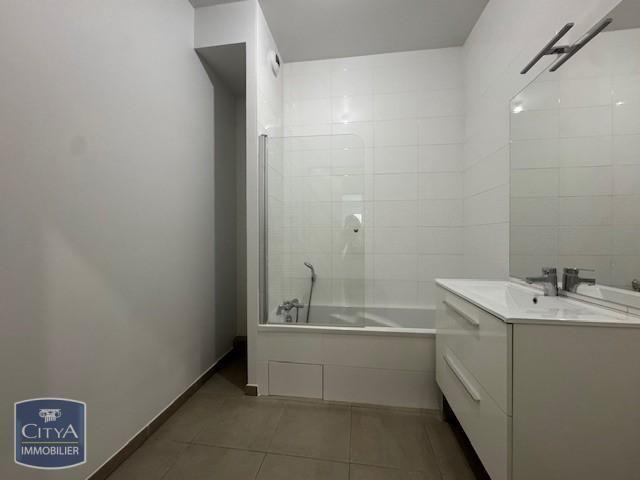 Location Appartement 3 pièces 68m² VILLEURBANNE 69100