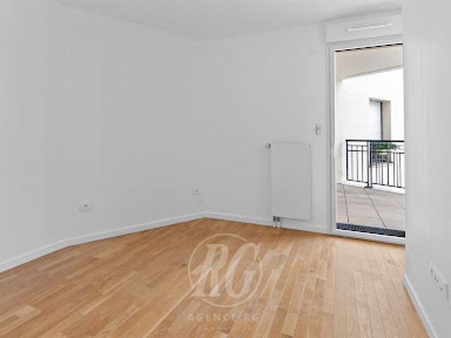 Location Appartement 3 pièces 69.5 m2 Suresnes