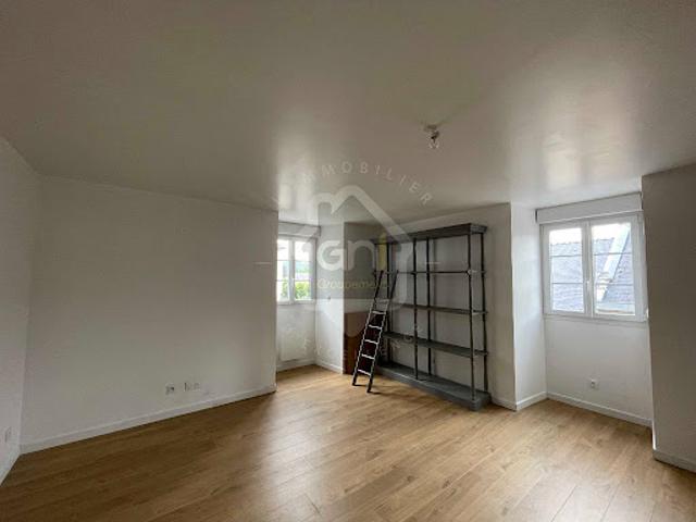 Location Appartement 3 pièces 69.89 m2 Pierrefonds