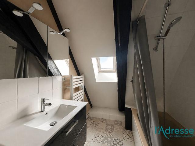 Location appartement 3 pièces, 69.04m², Ingersheim