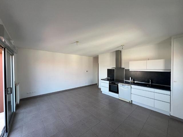 Location Appartement 3 pièces 69m²
