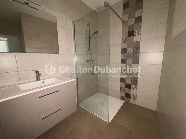 Location Appartement 3 pièces 69m²
