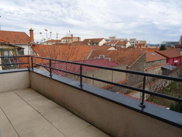 Location Appartement 3 pièces 69m²
