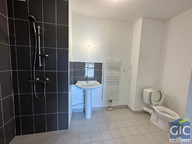 Location Appartement 3 pièces 69m²