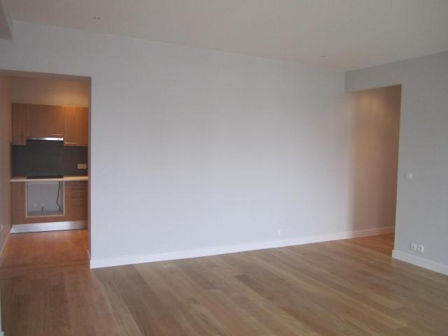 Location Appartement 3 pièces 69m² BORDEAUX 33000