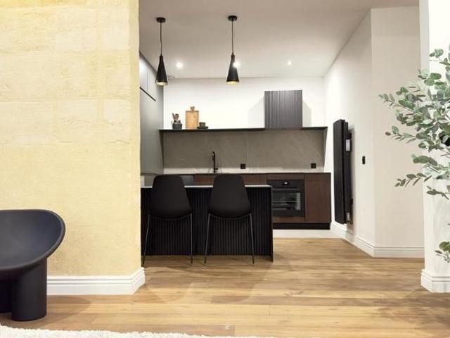 Location Appartement 3 pièces 69m² BORDEAUX 33000
