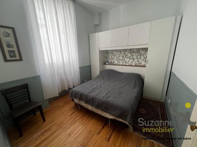 Location Appartement 3 pièces 69m² GRENOBLE 38000