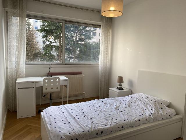 Location Appartement 3 pièces 69m² LYON 6ème
