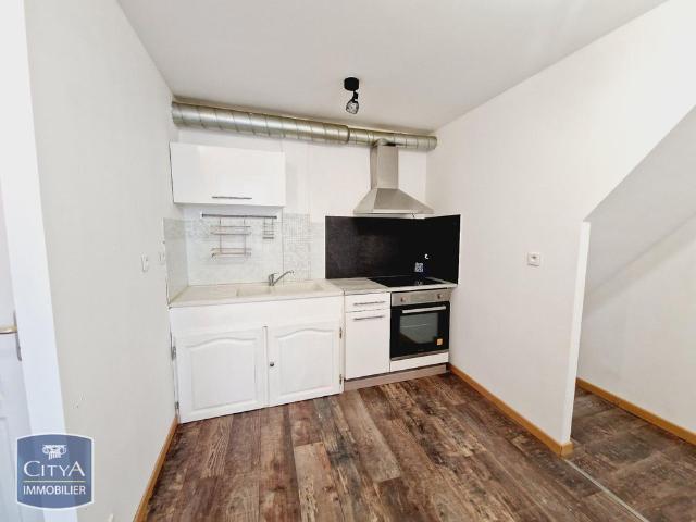 Location Appartement 3 pièces 69m² ST JUST MALMONT 43240