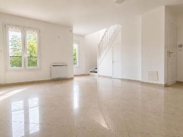 Location Appartement 3 pièces 69m² SURVILLIERS 95470