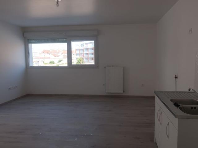 Location Appartement 3 pièces 69m² REIMS 51100