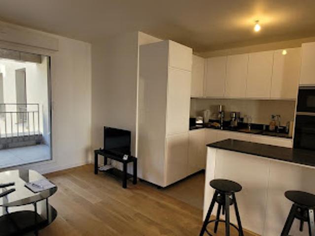 Location Appartement 3 pièces 73.49 m2 Issy les Moulineaux