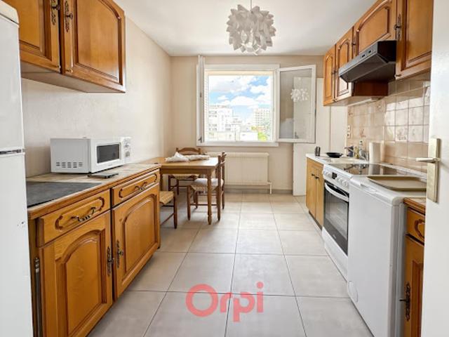 Location Appartement 3 pièces 73.8 m2 Lyon 3ème