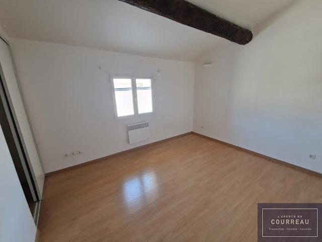 Location Appartement 3 pièces 73.93 m2 Saint Nazaire de Pézan