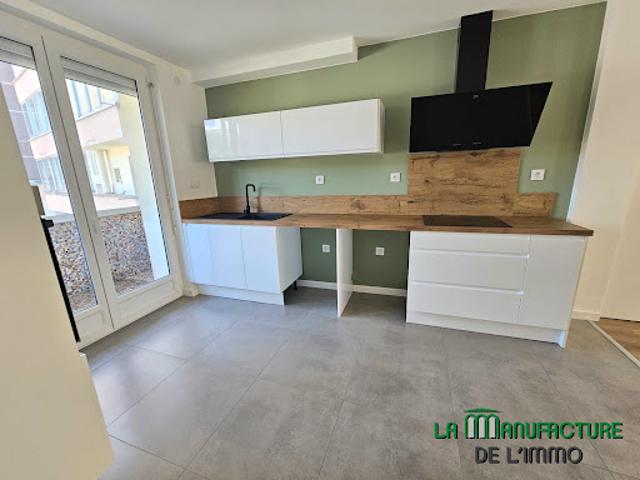Location Appartement 3 pièces 73.01 m2 Saint Etienne