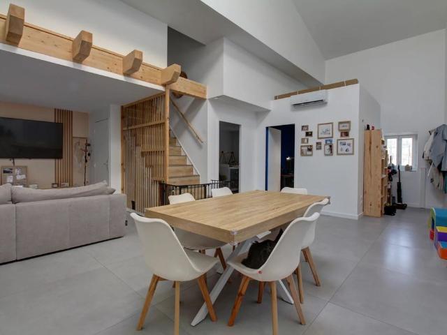 Location Appartement 3 pièces 73 m2 à La Valla en Gier