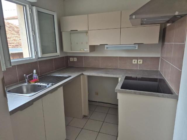 Location Appartement 3 pièces 73m² DRAGUIGNAN 83300
