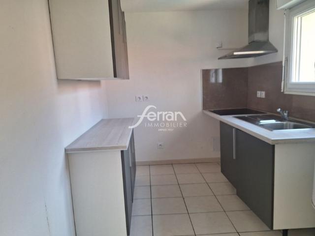Location Appartement 3 pièces 73m² DRAGUIGNAN 83300