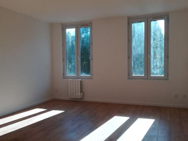 Location Appartement 3 pièces 73m² ELBEUF 76500