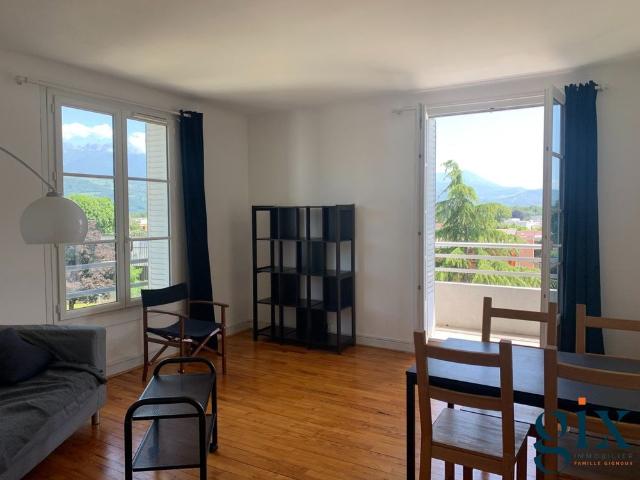 Location Appartement 3 pièces 73m² LA TRONCHE 38700