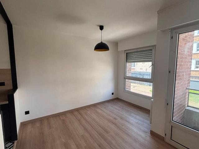 Location Appartement 3 pièces 73m² LILLE 59260