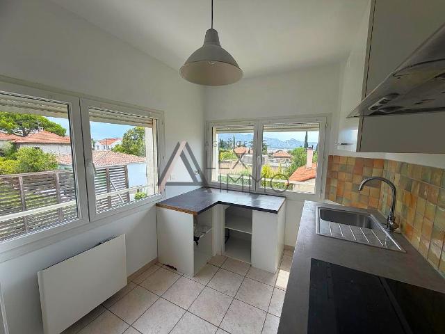 Location Appartement 3 pièces 73m² MARSEILLE 12ème