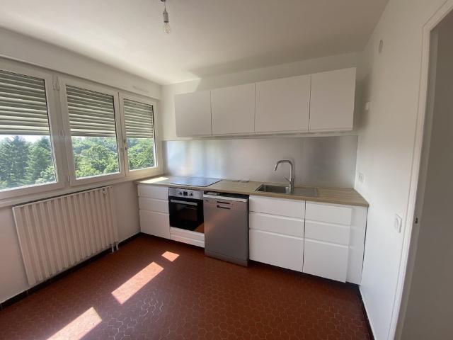 Location Appartement 3 pièces 73m² STE FOY LES LYON 69110