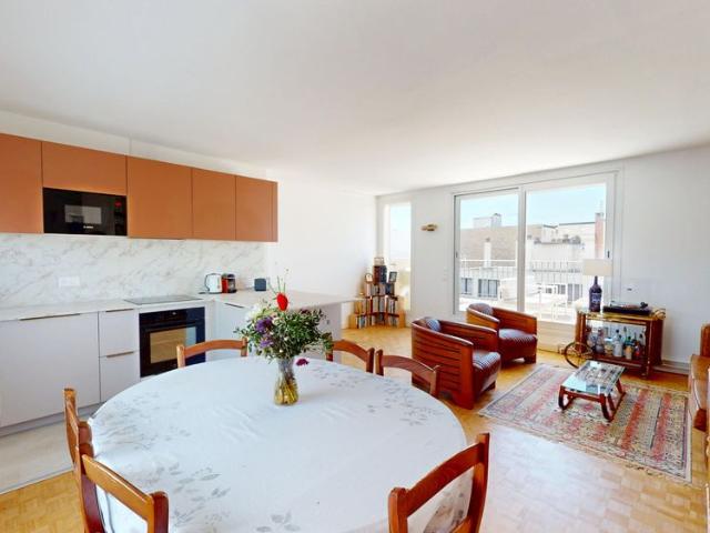 Location appartement 3 pièces, 70.00m², Courbevoie