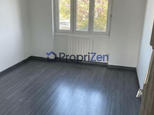 Location Appartement 3 pièces 70 m2 Ternay