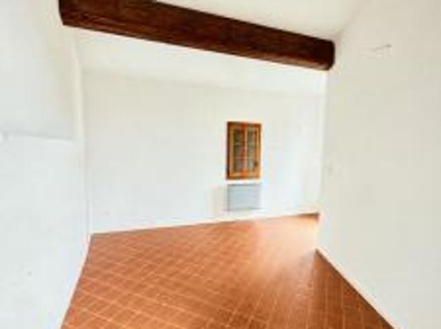 location appartement 3 pièces 70 m2 vaucluse 84190 650 €