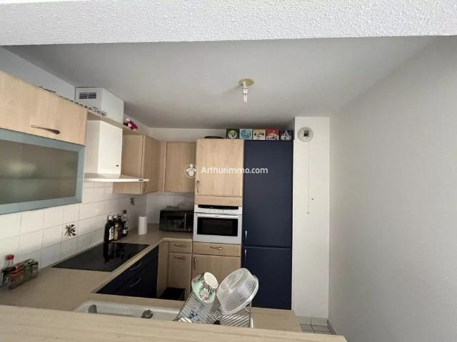 Location Appartement 3 pièces 70 m2 à Millau