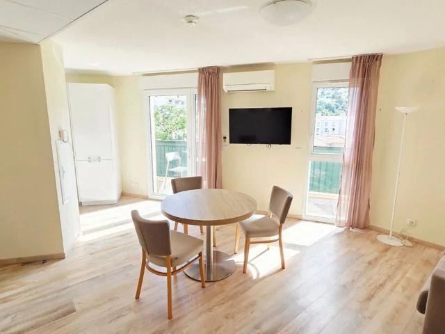 Location Appartement 3 pièces 70 m2 à Nice