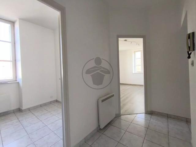 Location Appartement 3 pièces 70 m2 à Baume les Dames