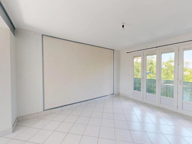 Location Appartement 3 pièces 72 m2 à Lucé