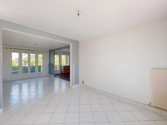 Location Appartement 3 pièces 72 m2 à Lucé