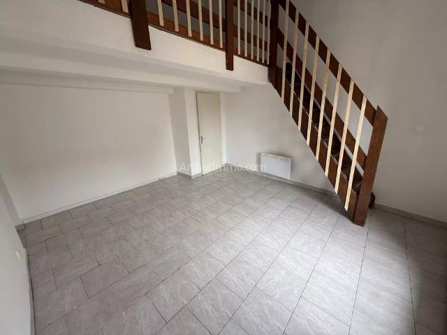 Location Appartement 3 pièces 70 m2 à Lodève