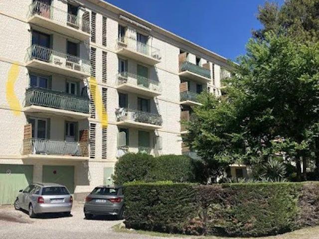 Location Appartement 3 pièces 70 m2 Avignon